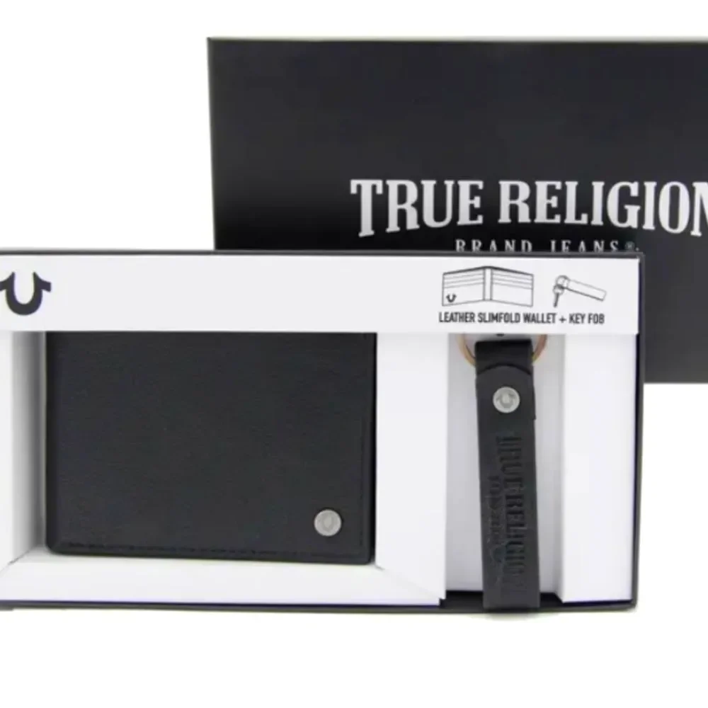 True Religion Colby Wallet/Key Fob Giftset